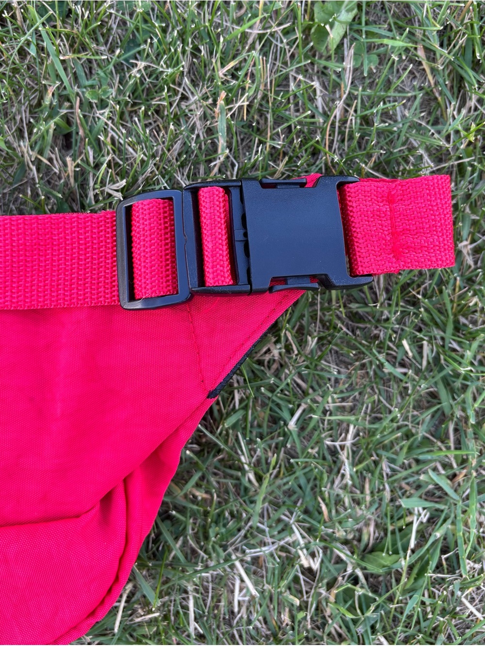 Vtg Mondo Fanny Pack Belt Bag Adjustable Red Black Three Compartments Retro 90s - Picture 8 of 13